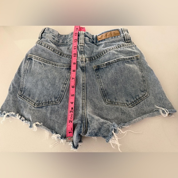 Women's Distressed Cotton: On High Rise Denim Shorts - Picture 7 of 9